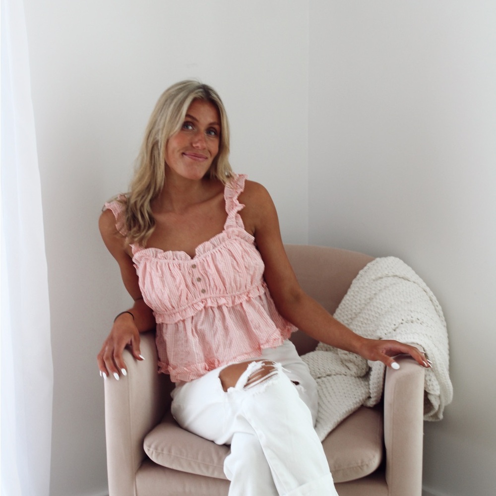 Pink Ruffled Sleeveless Top